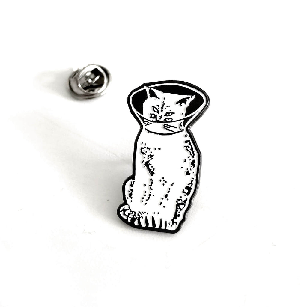"Receiving Transmission" Pin Goods- YONIL | The Store